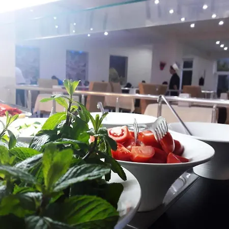 Golden Life Heights Deluxe - Adult Only Otel 4*