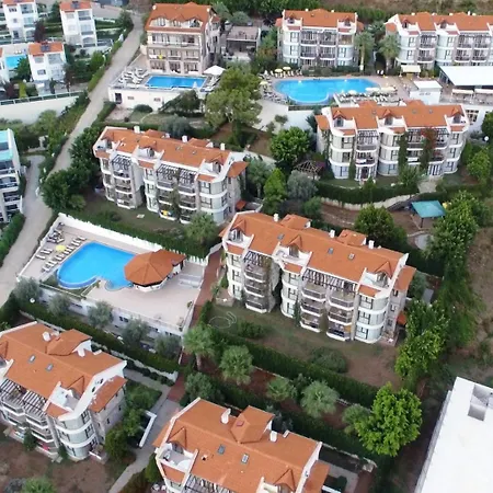 Golden Life Heights Deluxe - Adult Only Hotell 4*